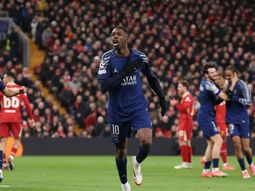El Liverpool de Mac Allister pierde 1-0 ante el PSG en la Champions League y hay alargue