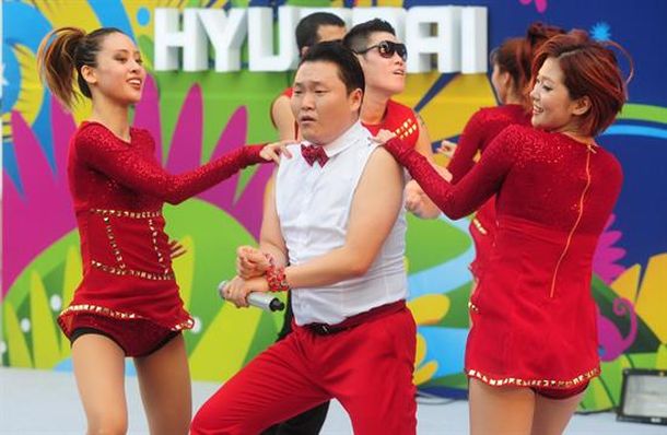 Psy bailó para alentar a Corea del Sur contra Rusia