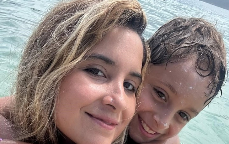 Lucas junto a su mamá, Blanca Martínez