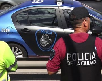 Detuvieron a un policía que robó a ocho cuadras de la comisaría en la que cumplía servicio
