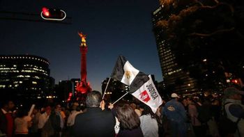 disturbios en mexico en una marcha por los 43 estudiantes desaparecidos disturbios en mexico en una marcha por los 43 estudiantes desaparecidos