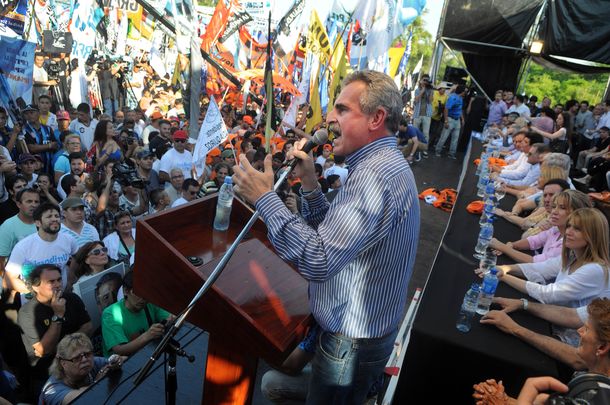 Rossi respaldó el derecho a hablar de Cristina y cargó contra sectores corporativos