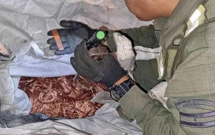 Gendarmería decomisó un cargamento de 28 toneladas de cobre