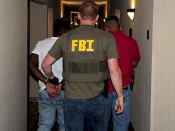 El FBI rescató a 168 chicos de la prostitución infantil
