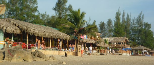 ¿Cómo es Montañita, la playa ecuatoriana donde murieron las turistas argentinas?