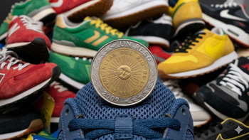 Locura total por una promoción: cómo comprar zapatillas por $1 Locura total por una promoción: cómo comprar zapatillas por $1