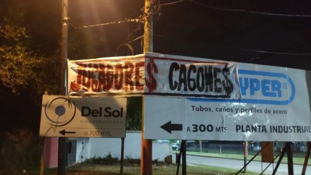 Clima caliente en Newells: fuertes pasacalles contra la dirigencia y el plantel