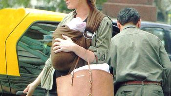 despues del asedio de los fans, paula chaves sufre por los paparazzi despues del asedio de los fans, paula chaves sufre por los paparazzi