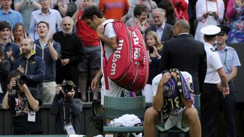 otro batacazo: federer perdio en segunda ronda otro batacazo: federer perdio en segunda ronda