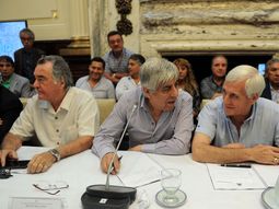 en el congreso cgt y cta insisten con reforma de ganancias y freno a despidos en el congreso cgt y cta insisten con reforma de ganancias y freno a despidos