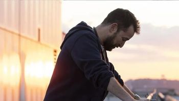 the pitt: hbo max lanza el octavo episodio cargado de tension the pitt: hbo max lanza el octavo episodio cargado de tension