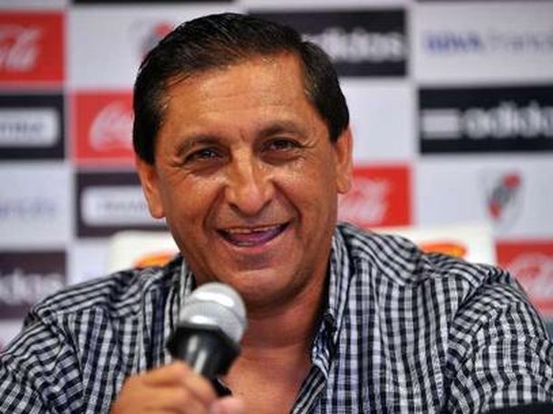 Ramon Diáz: Los grandes no deberían descender pero así es el fútbol