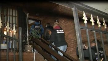 video: asi fue el allanamiento en la casa del hacker de la uade video: asi fue el allanamiento en la casa del hacker de la uade