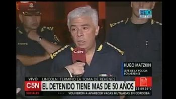 el primer agente que actuo en la toma de rehenes es recien egresado el primer agente que actuo en la toma de rehenes es recien egresado