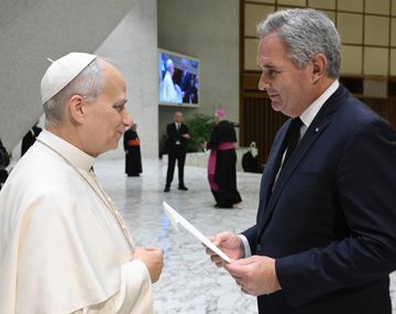 Milei invitó formalmente al papa León XIV al país