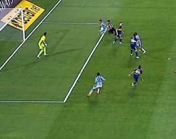 La polémica de Boca - Racing: ¿hubo penal a Alcaraz?