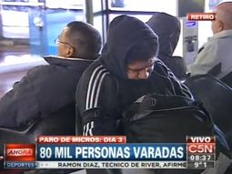 bronca y preocupacion de los usuarios por el paro de micros bronca y preocupacion de los usuarios por el paro de micros