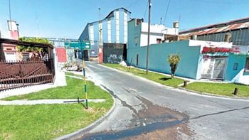 horror en san martin: joven aparecio degollado y con una bolsa en su cabeza horror en san martin: joven aparecio degollado y con una bolsa en su cabeza