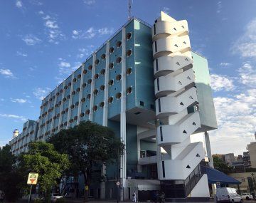 Sanidad anunció un paro de 24 horas ante la amenaza de cierre del Hospital Naval