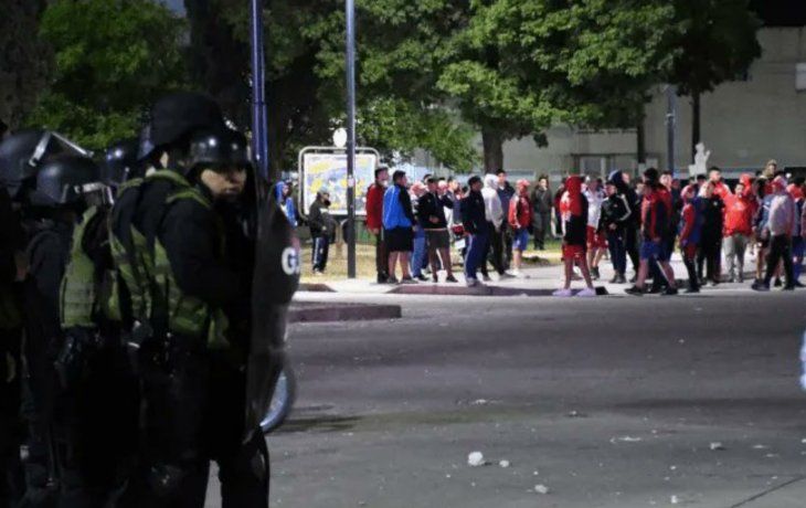 Dos hinchas de Unión evitaron juicios por agresiones con reparaciones económicas