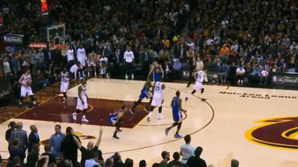 El escatológico gesto de Stephen Curry que enfureció a Cleveland