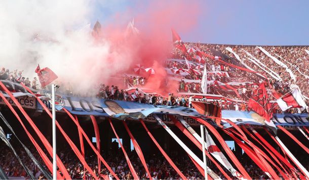 Por la reventa de entradas ante Boca, 284 barras de River tendrán derecho de admisión