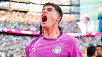 aseguran que un gigante de la premier league puso la mira en orlando gill aseguran que un gigante de la premier league puso la mira en orlando gill