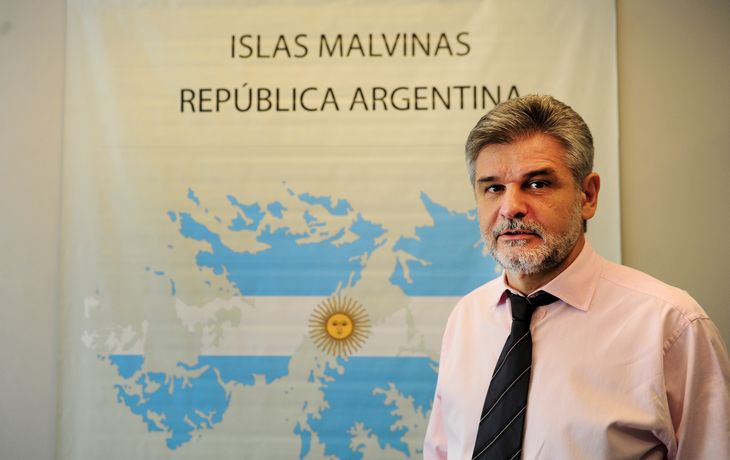 Filmus: A Macri no le interesan las Malvinas