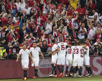 Sevilla venció al Liverpool y ganó la tercera Europa League consecutiva