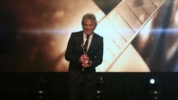 el emotivo homenaje a la trayectoria de beto casella el emotivo homenaje a la trayectoria de beto casella