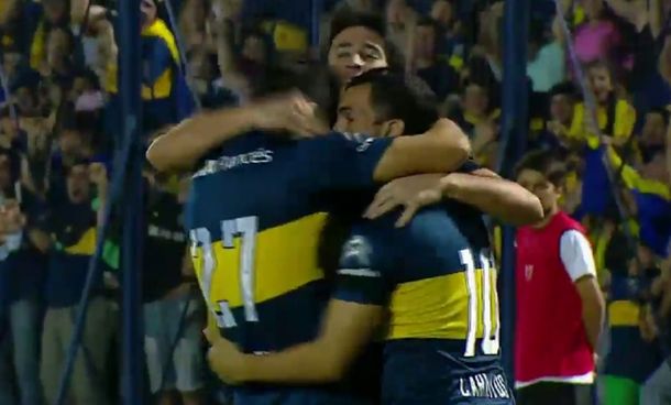 Con gol de Tevez, Boca goleó a Banfield y se metió en octavos de la Copa