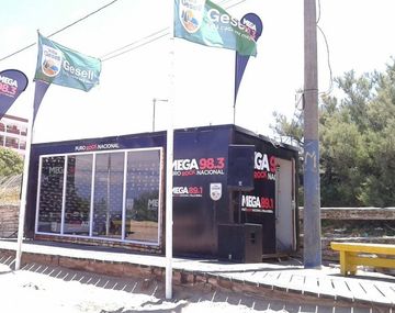 Mega llega a Gesell con un parador y shows en vivo: mirá la agenda