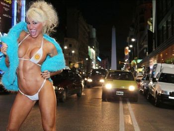 Vicky Xipolitakis anunció que vuelve al quirófano