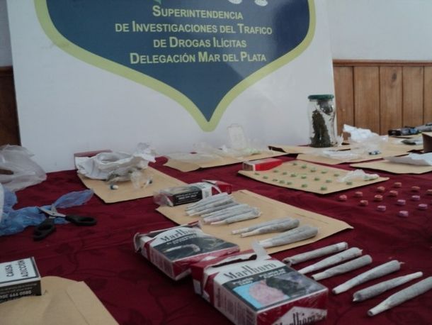 Detuvieron a 25 personas que iban a vender droga en una fiesta electrónica
