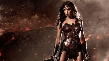 La Mujer Maravilla está embarazada. La Mujer Maravilla está embarazada.