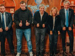 Luis Caputo en Carajo con el Gordo Dan. Luis Caputo en Carajo con el Gordo Dan.