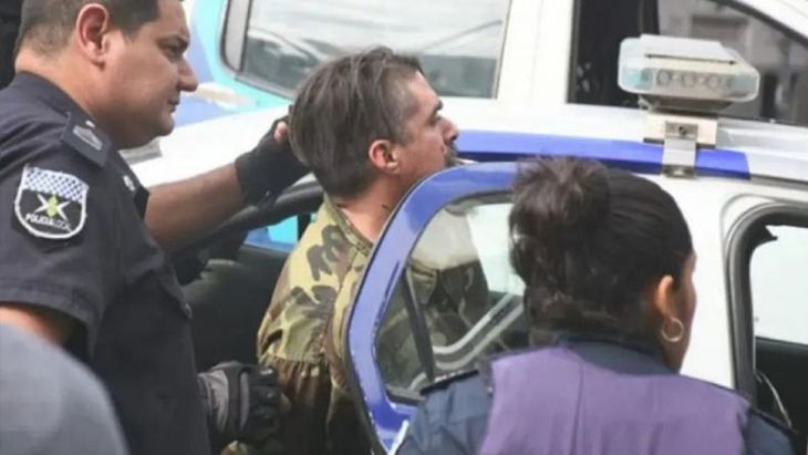 Detienen a un hombre armado con un rifle en La Plata: dijo que iba a matar a Cristina Kirchner