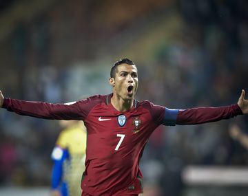 Cristiano Ronaldo hizo 4 goles ante Andorra por Eliminatorias