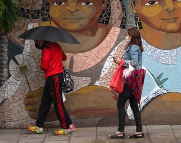 Empieza la seguidilla gris: alerta por lluvias y tormentas en la Ciudad
