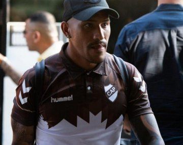 Habló el abogado del arquero de Platense detenido por violencia de género: qué dijo