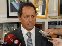 scioli busca apoyo para tratar el presupuesto 2014 en la legislatura scioli busca apoyo para tratar el presupuesto 2014 en la legislatura
