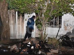 Mató a su mujer y a sus dos hijos e incendió la casa para simular un accidente en Olavarría