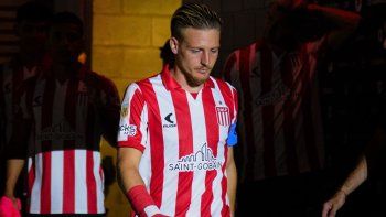 bronca en estudiantes con ascacibar: le cambiaron el nombre a una filial bronca en estudiantes con ascacibar: le cambiaron el nombre a una filial