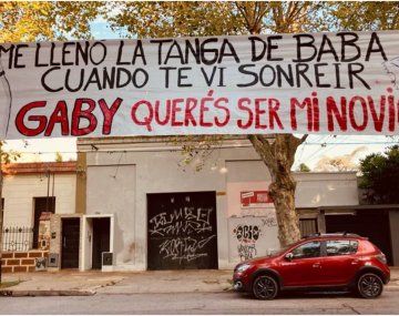 La curiosa propuesta de amor que se hizo viral y terminó bien: Se me llenó la tanga...