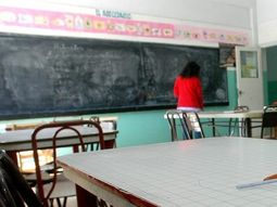 Las agresiones de padres a docentes serán penadas Las agresiones de padres a docentes serán penadas