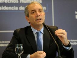 al que no paga le ejecutan la casa, y a la sociedad rural no al que no paga le ejecutan la casa, y a la sociedad rural no