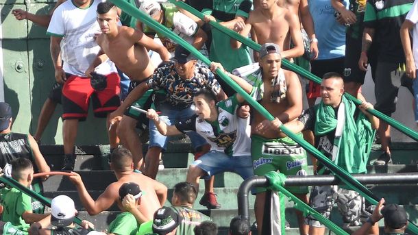 La Policía capturó a dos barras de Nueva Chicago que eran buscados desde 2020