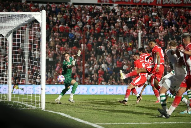 Liga Profesional de Fútbol: Instituto se lo empató sobre la hora a Banfield