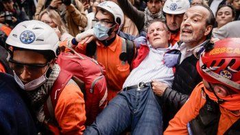 Represión en pleno debate de la Ley Bases Represión en pleno debate de la Ley Bases