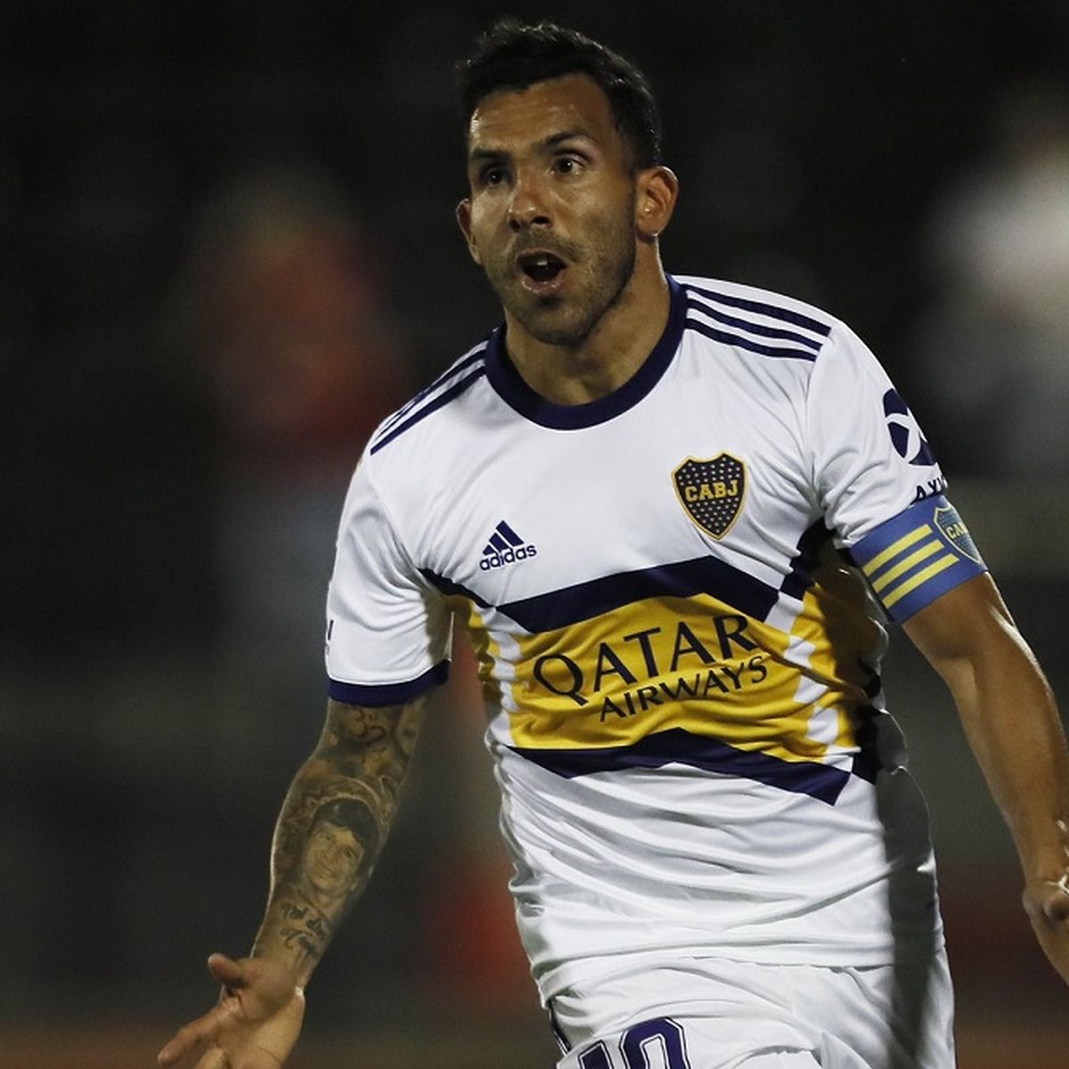 Carlos Tevez desmintió que esté evaluando retirarse tras la Copa  Libertadores
